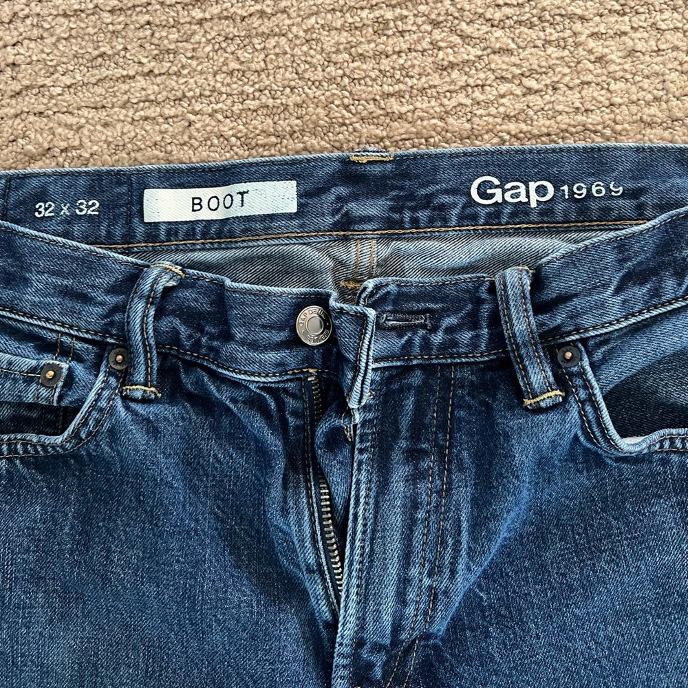 Gap 1969 Boot cut jeans 32x32